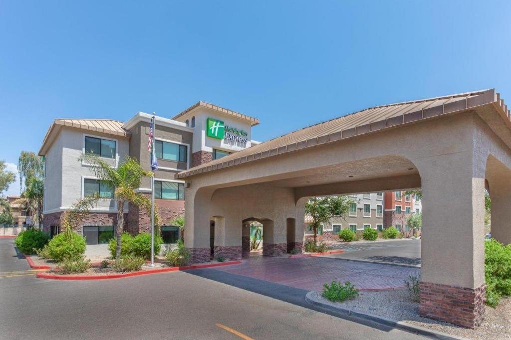 Sleep Inn & Suites Tempe Asu Campus Exterior photo